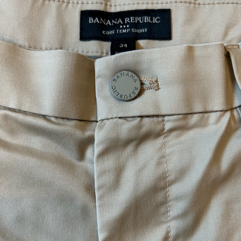 Banana Republic Core Temp Short 7” Tan Size 34 - Picture 2 of 4